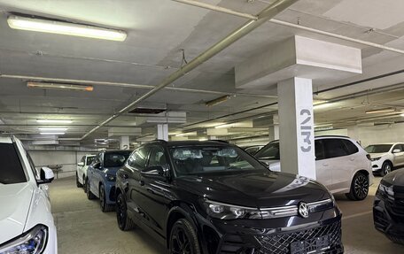 Volkswagen Tiguan, 2025 год, 4 900 000 рублей, 40 фотография