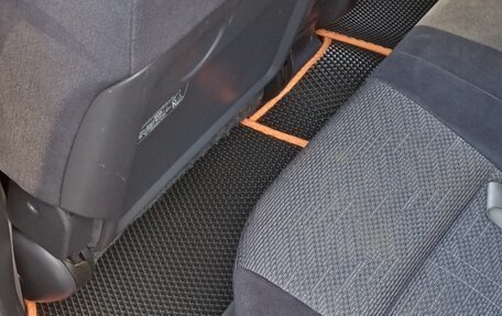 Nissan Wingroad III, 2001 год, 577 000 рублей, 4 фотография