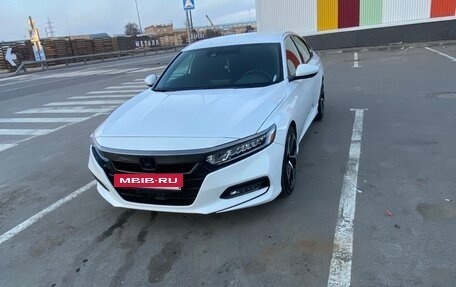 Honda Accord IX рестайлинг, 2019 год, 2 280 000 рублей, 2 фотография