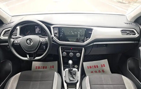 Volkswagen T-Roc I, 2022 год, 1 830 000 рублей, 10 фотография