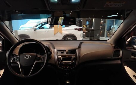 Hyundai Solaris II рестайлинг, 2016 год, 899 000 рублей, 21 фотография