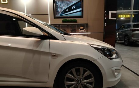 Hyundai Solaris II рестайлинг, 2016 год, 899 000 рублей, 31 фотография