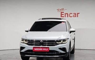 Volkswagen Tiguan II, 2022 год, 3 470 000 рублей, 1 фотография