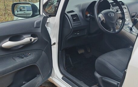 Toyota Auris II, 2008 год, 590 000 рублей, 5 фотография