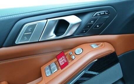 BMW X7, 2019 год, 9 000 000 рублей, 17 фотография