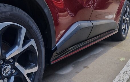 Toyota C-HR I рестайлинг, 2018 год, 2 499 900 рублей, 12 фотография