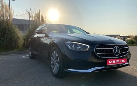 Mercedes-Benz E-Класс, 2021 год, 2 599 000 рублей, 1 фотография