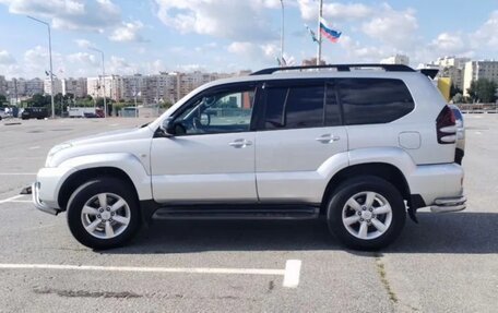 Toyota Land Cruiser Prado 120 рестайлинг, 2004 год, 1 850 000 рублей, 7 фотография
