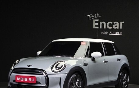 MINI Cabrio, 2022 год, 2 100 000 рублей, 1 фотография