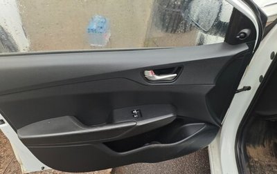 Hyundai Solaris II рестайлинг, 2017 год, 450 000 рублей, 1 фотография