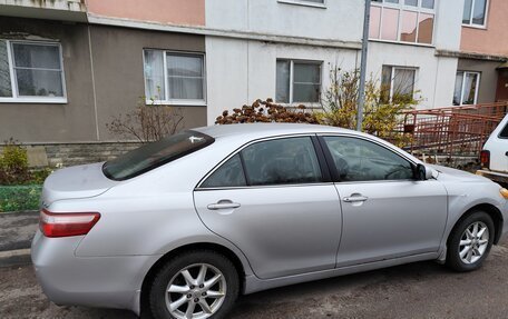Toyota Camry, 2008 год, 850 000 рублей, 2 фотография