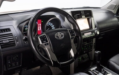 Toyota Land Cruiser Prado 150 рестайлинг 2, 2012 год, 2 939 000 рублей, 10 фотография