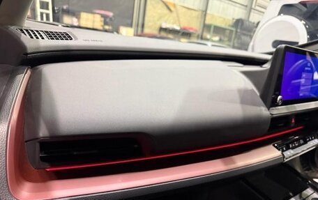 Toyota Prius IV XW50, 2022 год, 2 247 792 рублей, 28 фотография