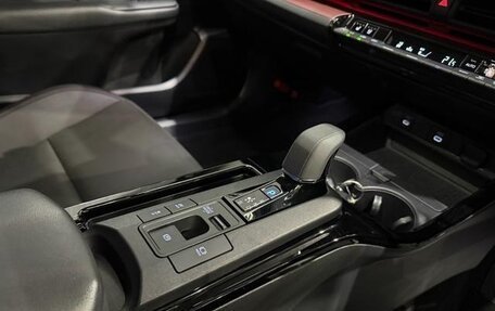 Toyota Prius IV XW50, 2022 год, 2 247 792 рублей, 22 фотография