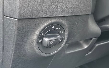 Skoda Karoq I, 2021 год, 2 319 000 рублей, 24 фотография