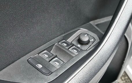 Skoda Karoq I, 2021 год, 2 319 000 рублей, 23 фотография