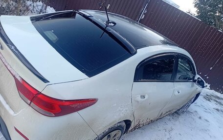 KIA Rio IV, 2017 год, 850 000 рублей, 2 фотография