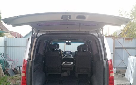 Hyundai Grand Starex Grand Starex I рестайлинг 2, 2008 год, 1 349 000 рублей, 11 фотография