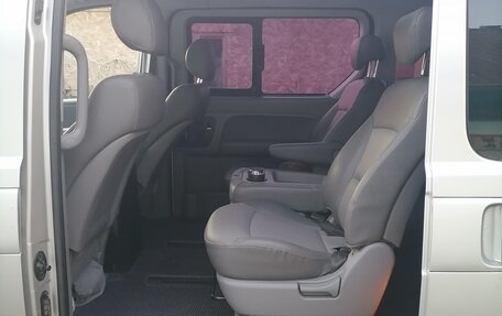 Hyundai Grand Starex Grand Starex I рестайлинг 2, 2008 год, 1 349 000 рублей, 8 фотография