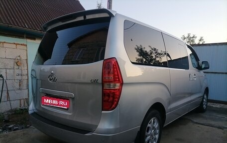 Hyundai Grand Starex Grand Starex I рестайлинг 2, 2008 год, 1 349 000 рублей, 4 фотография