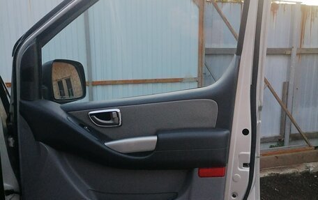 Hyundai Grand Starex Grand Starex I рестайлинг 2, 2008 год, 1 349 000 рублей, 14 фотография