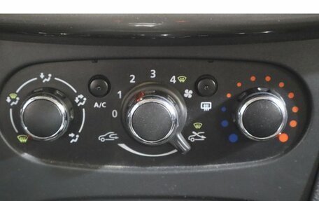 Renault Sandero II рестайлинг, 2020 год, 1 210 000 рублей, 11 фотография