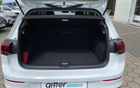 Volkswagen Golf VIII, 2025 год, 3 700 000 рублей, 8 фотография