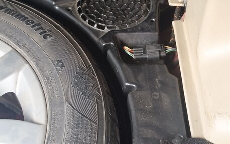 Land Rover Freelander II рестайлинг 2, 2008 год, 800 000 рублей, 17 фотография