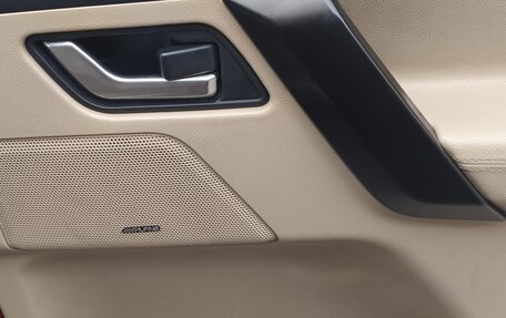 Land Rover Freelander II рестайлинг 2, 2008 год, 800 000 рублей, 24 фотография