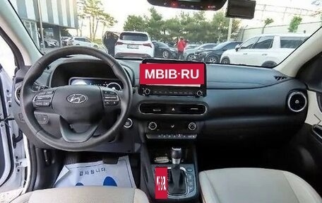 Hyundai Kona I, 2022 год, 1 530 000 рублей, 4 фотография