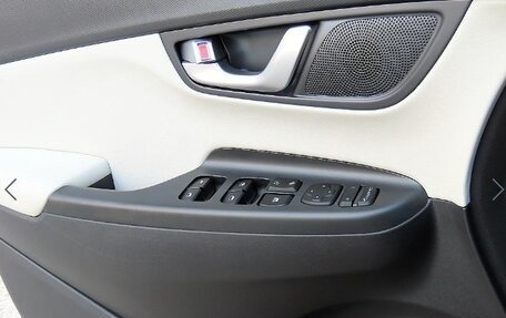 Hyundai Kona I, 2022 год, 1 530 000 рублей, 11 фотография