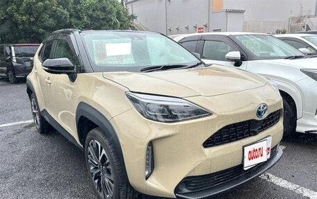 Toyota Yaris Cross, 2022 год, 1 739 000 рублей, 3 фотография