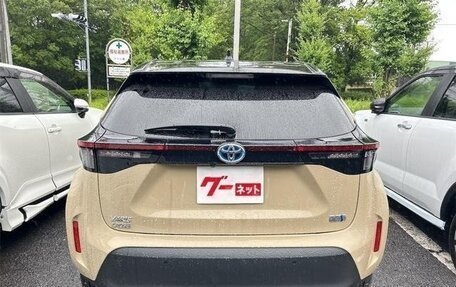 Toyota Yaris Cross, 2022 год, 1 739 000 рублей, 6 фотография