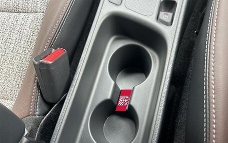 Toyota Yaris Cross, 2022 год, 1 739 000 рублей, 19 фотография