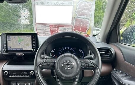 Toyota Yaris Cross, 2022 год, 1 739 000 рублей, 24 фотография