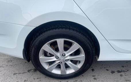 Hyundai Solaris II рестайлинг, 2013 год, 700 000 рублей, 2 фотография