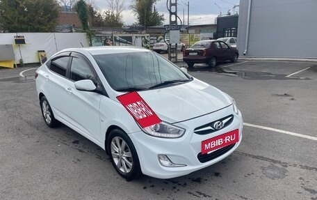 Hyundai Solaris II рестайлинг, 2013 год, 700 000 рублей, 14 фотография