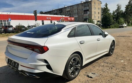 KIA K5, 2022 год, 2 600 000 рублей, 15 фотография