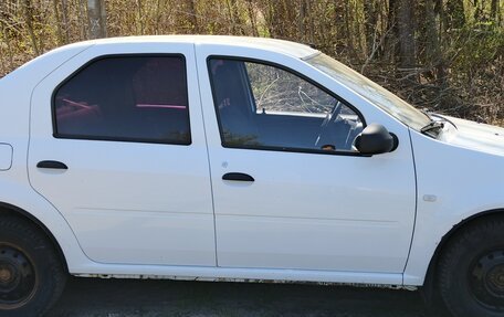 Renault Logan I, 2011 год, 350 000 рублей, 3 фотография