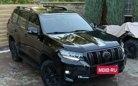 Toyota Land Cruiser Prado 150 рестайлинг 2, 2013 год, 2 790 000 рублей, 2 фотография