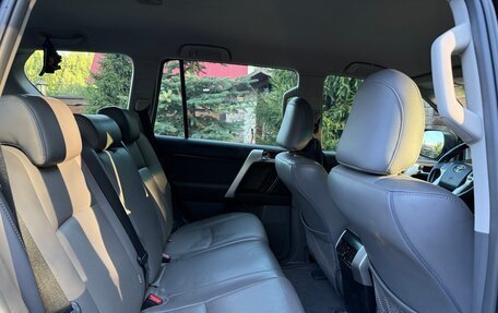 Toyota Land Cruiser Prado 150 рестайлинг 2, 2013 год, 2 790 000 рублей, 10 фотография
