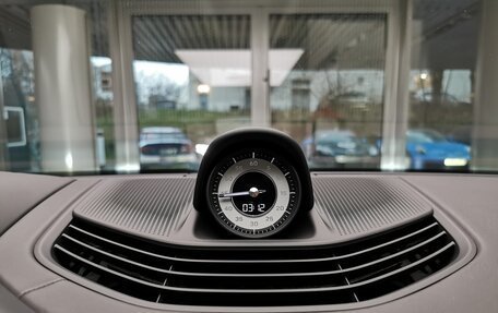 Porsche Taycan I, 2021 год, 11 100 000 рублей, 34 фотография