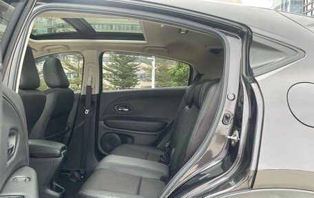 Honda Vezel, 2022 год, 1 090 500 рублей, 7 фотография