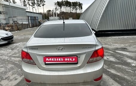 Hyundai Solaris II рестайлинг, 2013 год, 790 000 рублей, 4 фотография