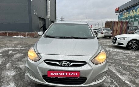 Hyundai Solaris II рестайлинг, 2013 год, 790 000 рублей, 3 фотография
