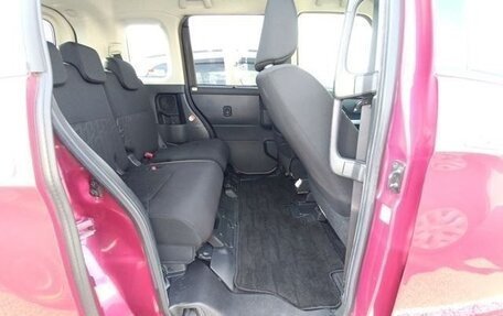 Toyota Roomy I, 2016 год, 777 000 рублей, 10 фотография