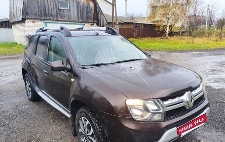 Renault Duster I рестайлинг, 2017 год, 1 400 000 рублей, 2 фотография