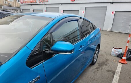 Toyota Prius IV XW50, 2019 год, 1 900 000 рублей, 6 фотография