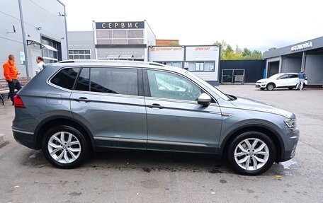 Volkswagen Tiguan II, 2019 год, 2 900 000 рублей, 4 фотография