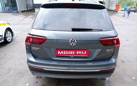 Volkswagen Tiguan II, 2019 год, 2 900 000 рублей, 2 фотография